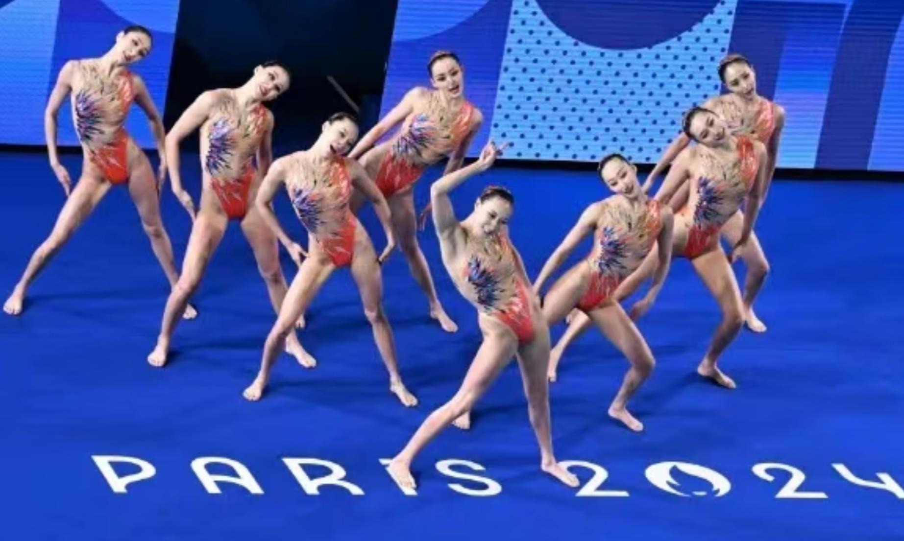 详解百家乐平注法与倍投法的优缺点。（百家乐平注与倍投策略利弊解析）